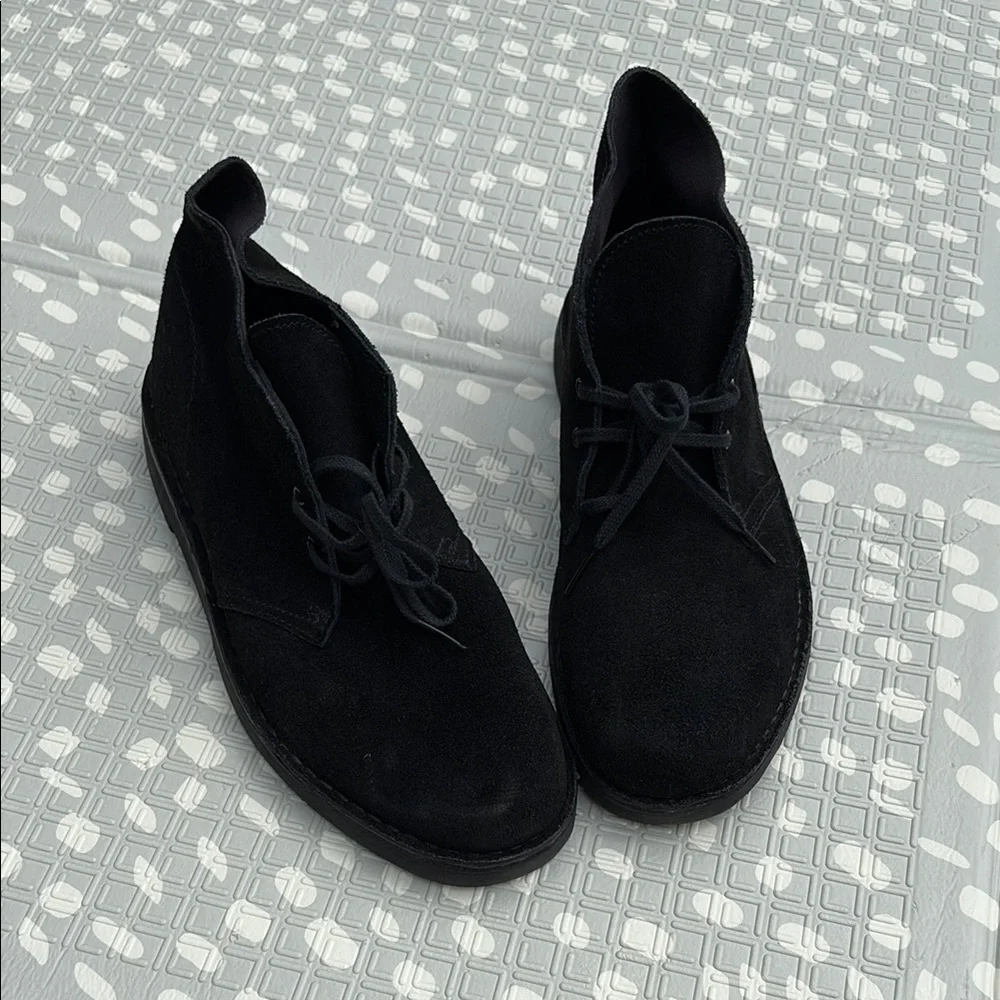 Men’s Clarks Black Suede Shoes - Picture 1 of 5